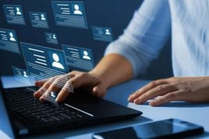 Ter um perfil bem construído no LinkedIn pode abrir portas invisíveis — inclusive quando você não está procurando emprego