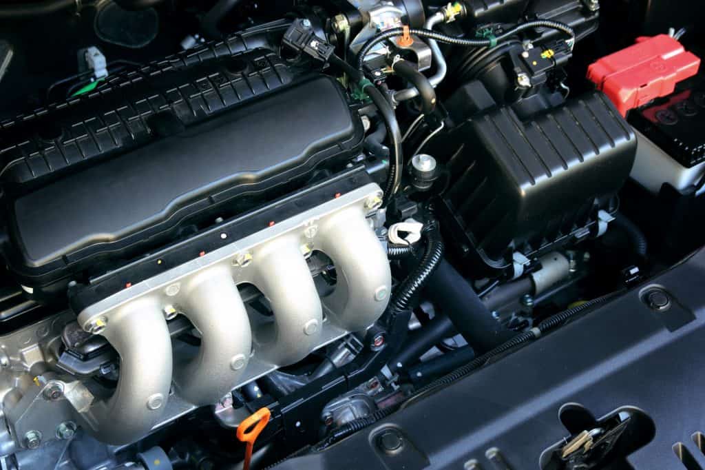 close em um motor de carro