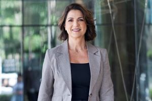 mulher-paula-bellizia-aws